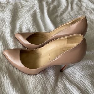Christian Louboutin nude pump